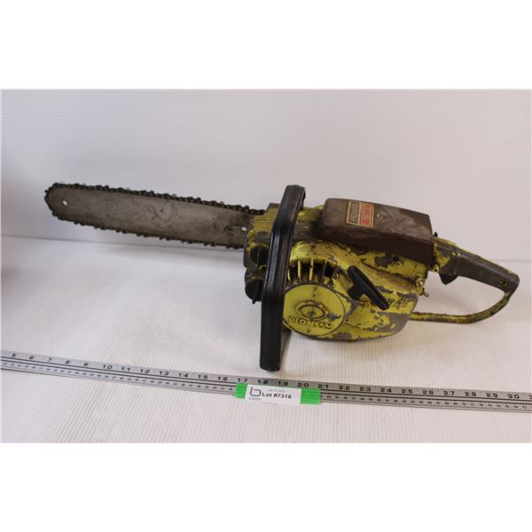 Pioneer 1073 Chainsaw - Untested, as is