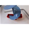 Image 2 : Normark Hand Crank Ice Auger - Ice Fishing
