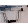 Image 4 : Normark Hand Crank Ice Auger - Ice Fishing