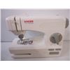 Image 4 : Singer Tiny Tailor Mending Machine-untested