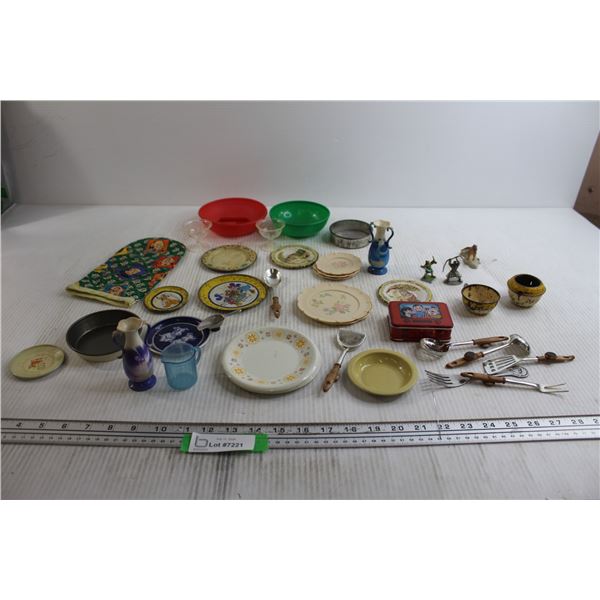 Archie Small Oven Mitt, Kids Cooking Toys