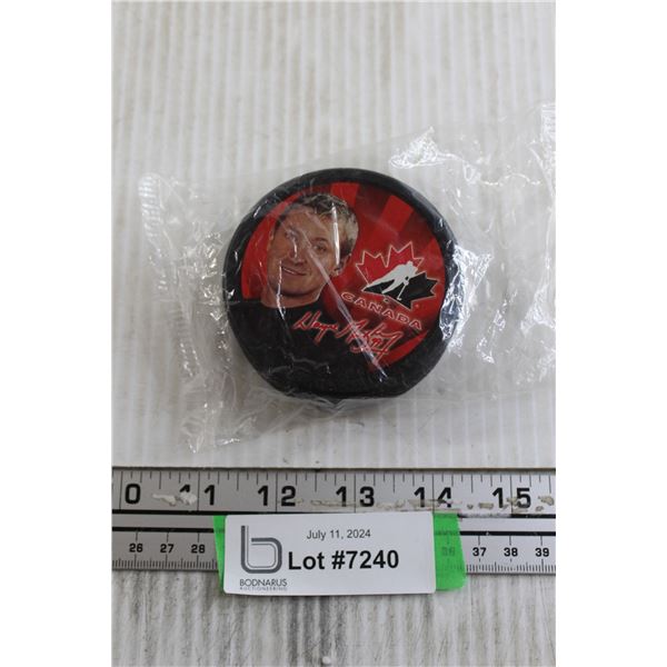 Wayne Gretzky Team Canada Hockey Puck