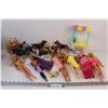 Image 1 : (7) Barbies & (11) Toy Dogs & Snack Bar Toy