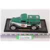 Image 1 : Liberty Classics Model 1935 Ford Tanker Truck Coin Bank