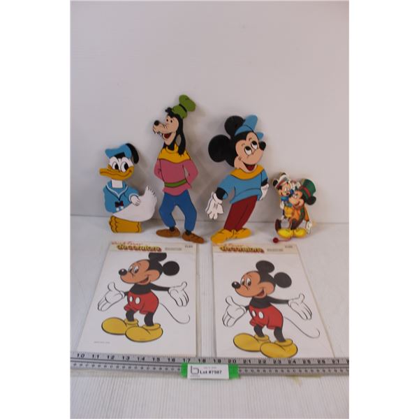 Mickey Mouse Decor: Wood Decor, Window Decor