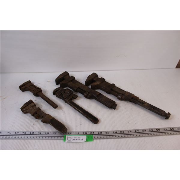 (5) Vintage Pipe/Crescent Wrenches