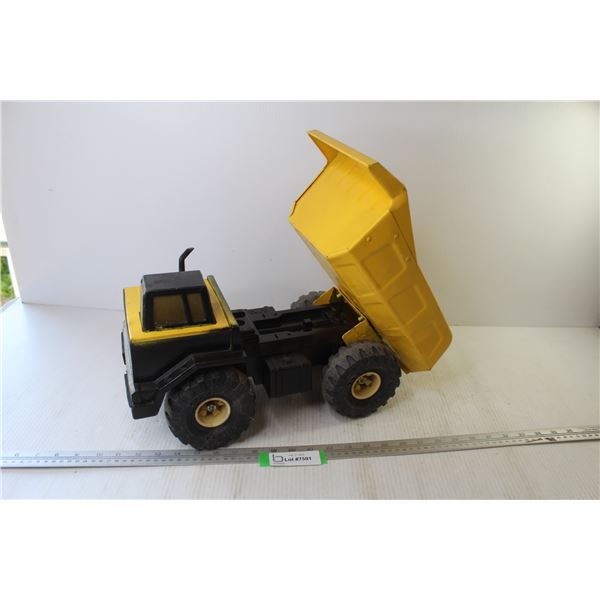 Tonka Dump Truck (has been repainted)