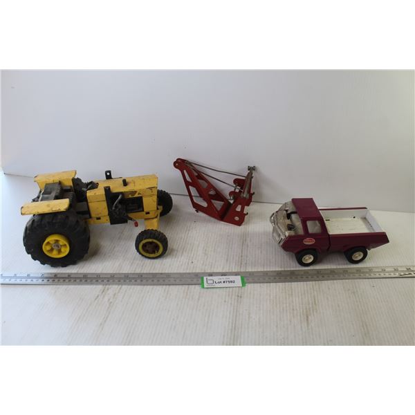 Tonka Tractor (missing pieces) - Tonka Truck - Tow Truck Towing Rack