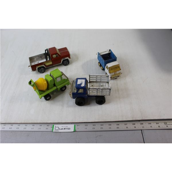 (4) Toy Vehicles