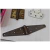 Image 5 : Assorted Door Hinges