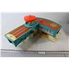 Image 1 : Fisher Price Children's Airport/Travel Toy