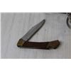 Image 5 : Pocket Knife, (2) Barber Razors - Untested