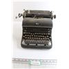 Image 1 : Royal Typewriter - As Is