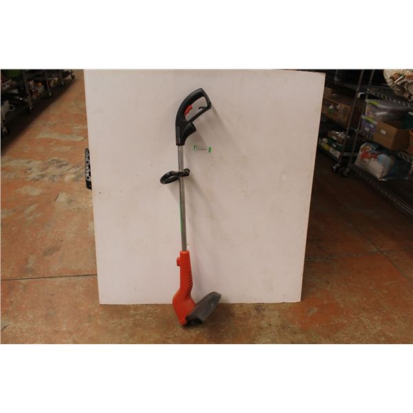 *Black & Decker Weed Whacker (working) - Bodnarus Auctioneering