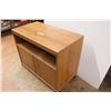 Image 3 : TV Stand (29 1/4"w x 15 1/2 "d x 23 1/2"h)