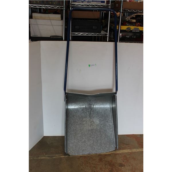 *Large Snow Scoop/Shovel - 24" Wide