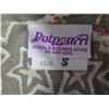 Image 2 : Love's-Themed Potpourri Red & Gray Aloha Shirt, Size Small