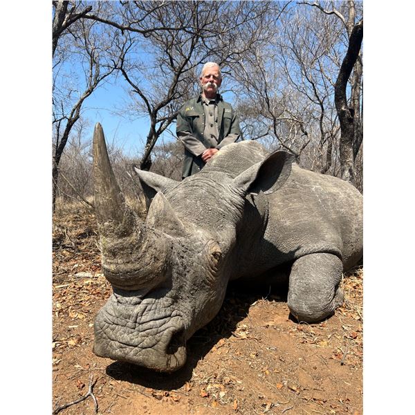 INKULU ADV: 7-Day Rhino/Croc Hunt for Two Hunters/Two NHs in South Africa - Includes Trophies