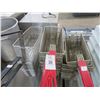 Image 2 : 14-Fry Baskets - 14 X $