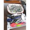 Image 1 : Trays w/Utensils