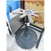 Image 1 : Ornate Cast Round Table Base