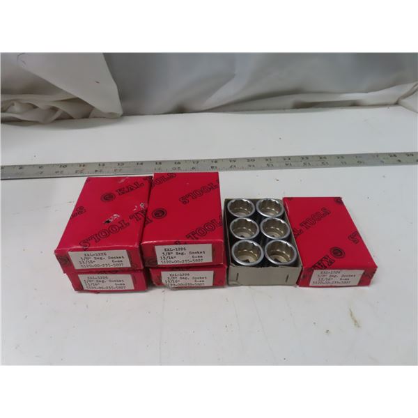 3/8 reg socket 13/16" set of boxes