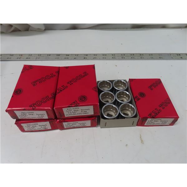 3/8  reg socket 13/16" set of boxes