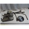 Image 1 : tow mirrors, dog dish hub