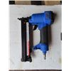 Image 3 : Campbell Hausfeld air nailer