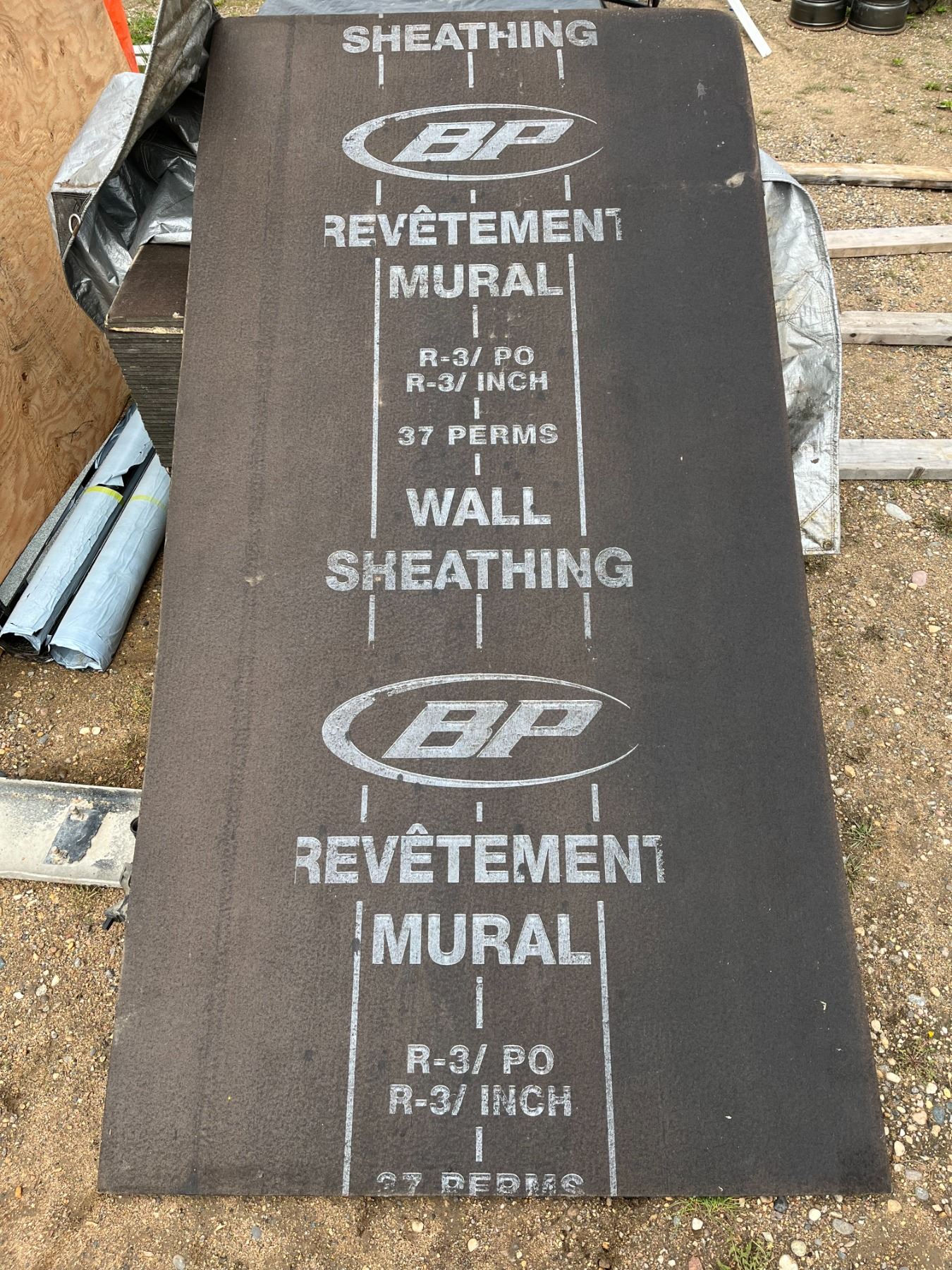 R R Sheathing pallet of BP R-3 insulated wall sheathing - Schmalz Auctions