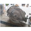Image 2 : drill and 7-1/4" circular saw - untested