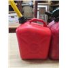 Image 3 : 18.9L and 10L jerry can