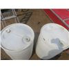 Image 2 : 2 white 80L plastic jugs - non-potable