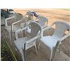 Image 2 : 5 plastic outdoor kids chairs