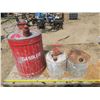 Image 1 : 3 vintage gas cans