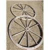 Image 2 : 2 vintage decorative wooden wagon wheels - 3ft wide