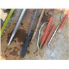 Image 3 : prybars and chisels