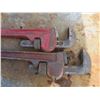 Image 3 : 2 pipe wrenches - 24" and 18"