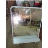 Image 1 : 43x34 hair salon mirror
