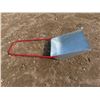 Image 1 : wedge snow shovel