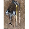 Image 2 : hockey sticks , ski poles , golf caddy
