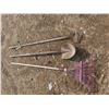 Image 1 : rake , spade , garden tool
