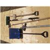Image 3 : brush, shovel, pitch fork