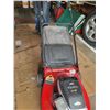 Image 2 : Lawnmower Quadro 4 HP red