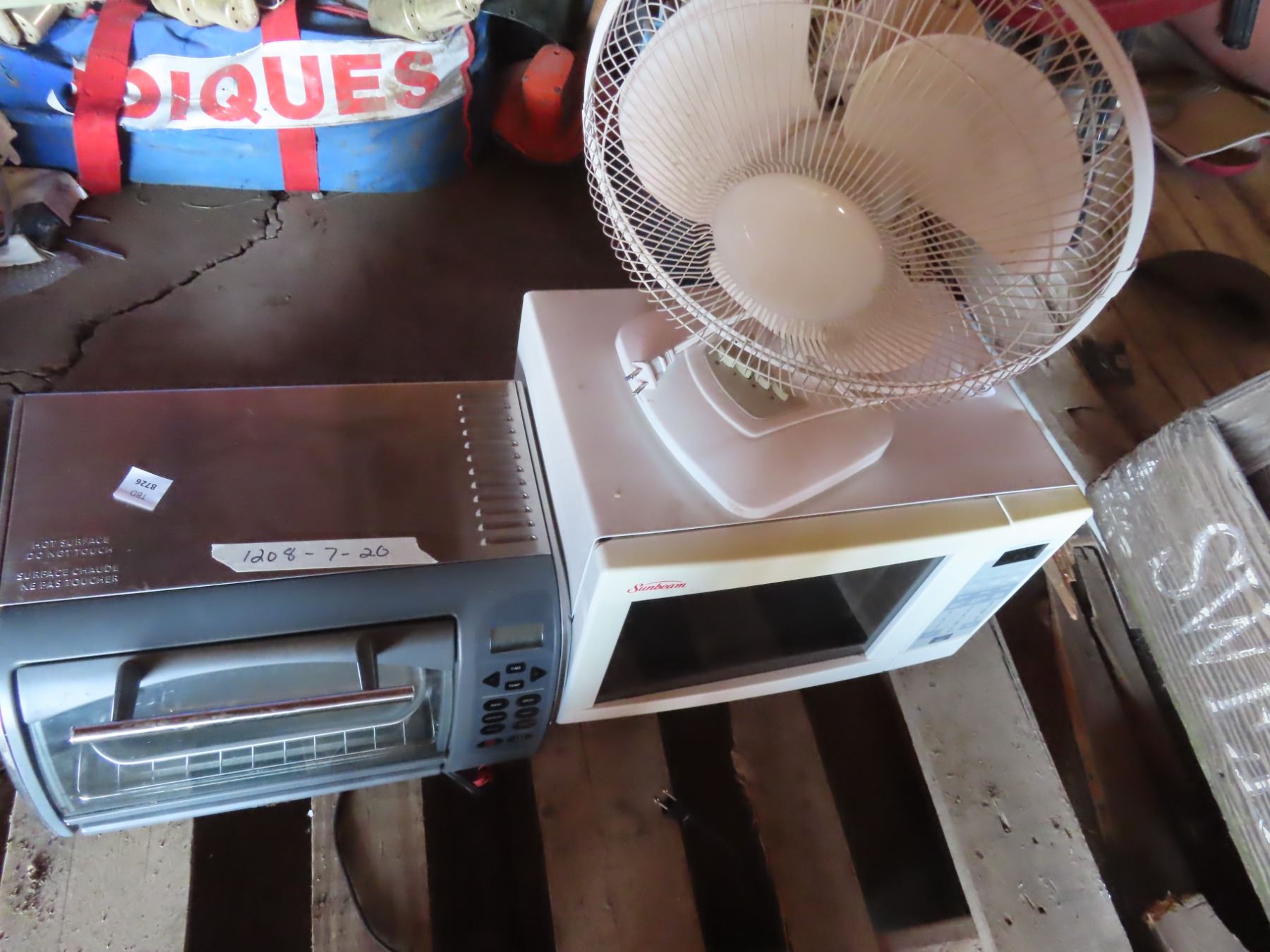 Toaster Fan toaster oven, microwave, oscillating fan - Schmalz Auctions