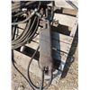 Image 2 : hydraulic ram and assorted hose