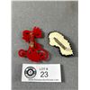 Image 2 : Antique Art Deco Plastic Brooches