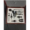 Image 2 : Custom Wooden Box with Wine Kit and a Pair of Horns