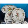 Image 3 : Evesham Porcelain Dining Set Casserole Dishes Platters Salad Plates & More