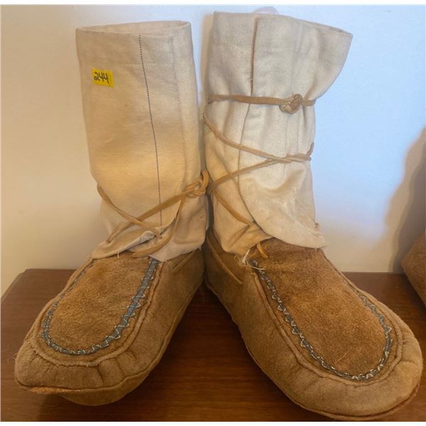 Tradional First Nations Wrap Around Vintage Moccasins